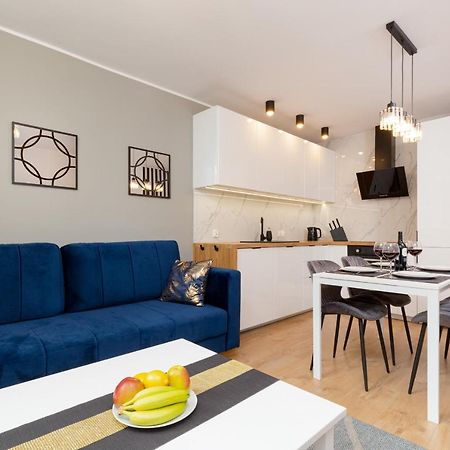 Beautiful Two-Bedroom Apartment Warsaw Bielany By Noclegi Renters Екстериор снимка